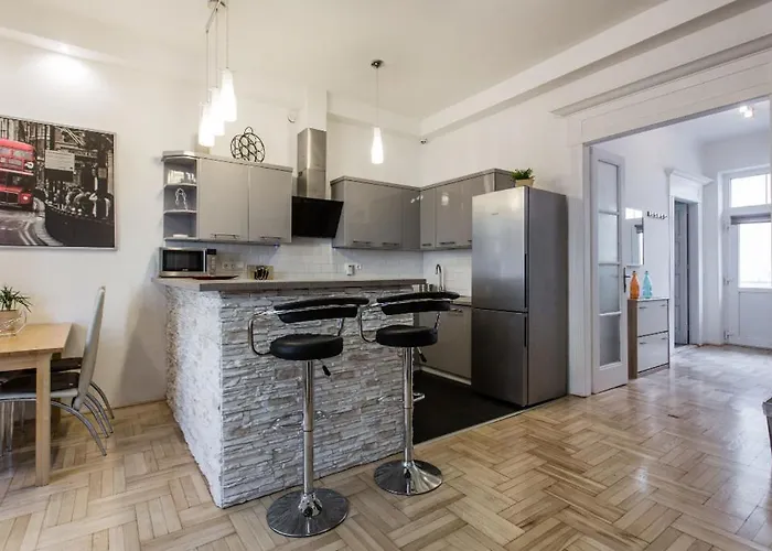 Modern Spacious Flat In Buda Lägenhet *