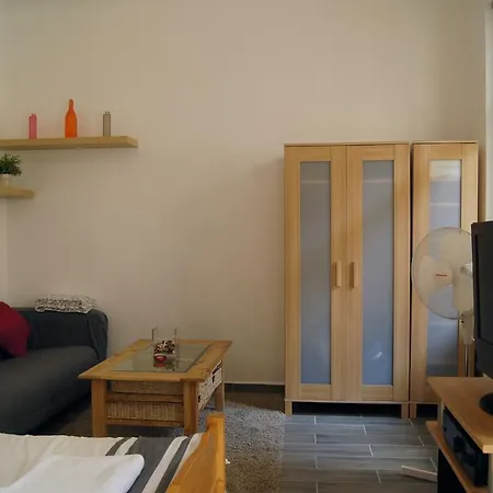 Modern Spacious Flat In Buda アパート